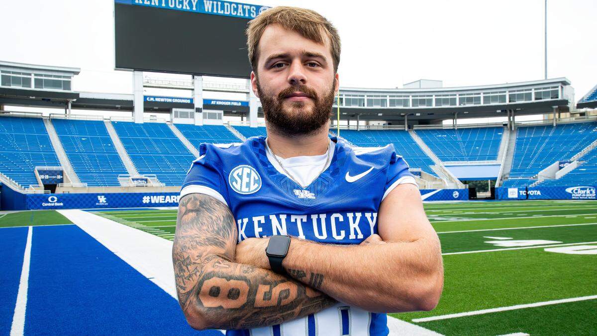 After working a construction job last year, former Boyle County star Cole Lanter returned to the Kentucky football team this spring.