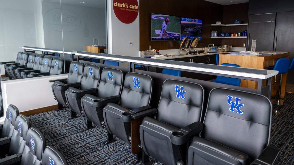 On the stadium’s 50th anniversary, these are the most expensive seats at UK’s Kroger Field
