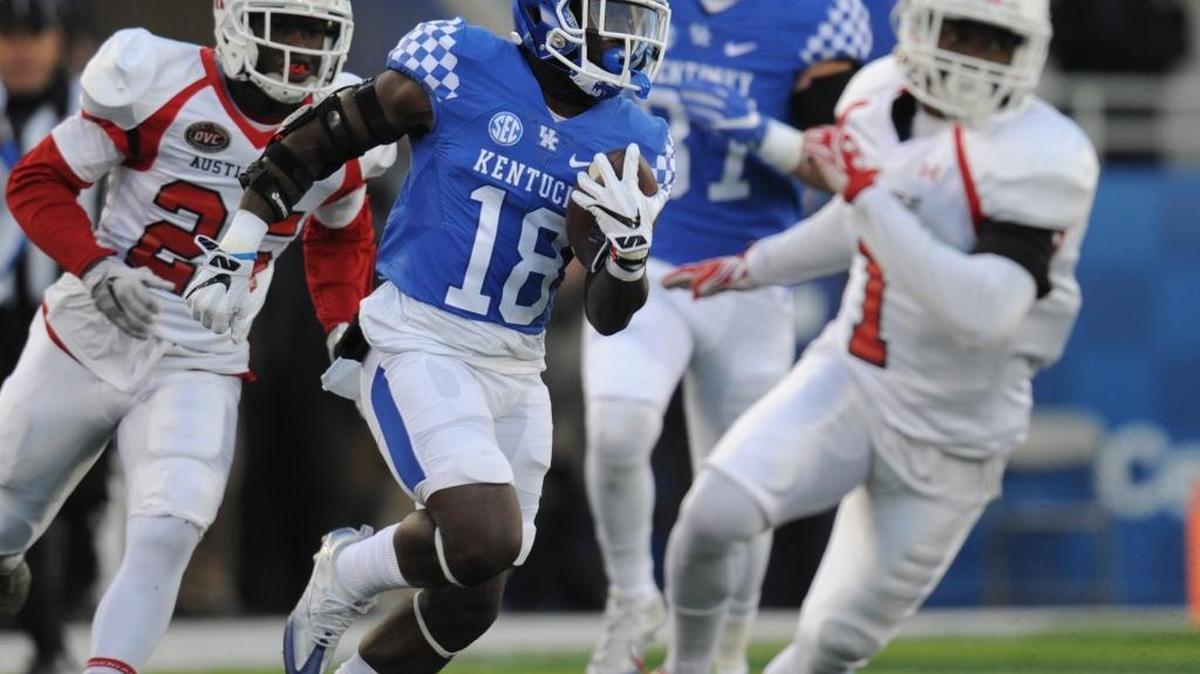 Boom Williams (18) leadss Kentucky in rushing this season with 1,072 yards. Teammate Benny Snell has 1,006.