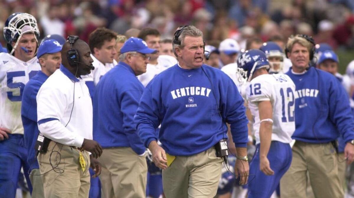 Guy Morriss led UK to a 7-5 record in 2002.