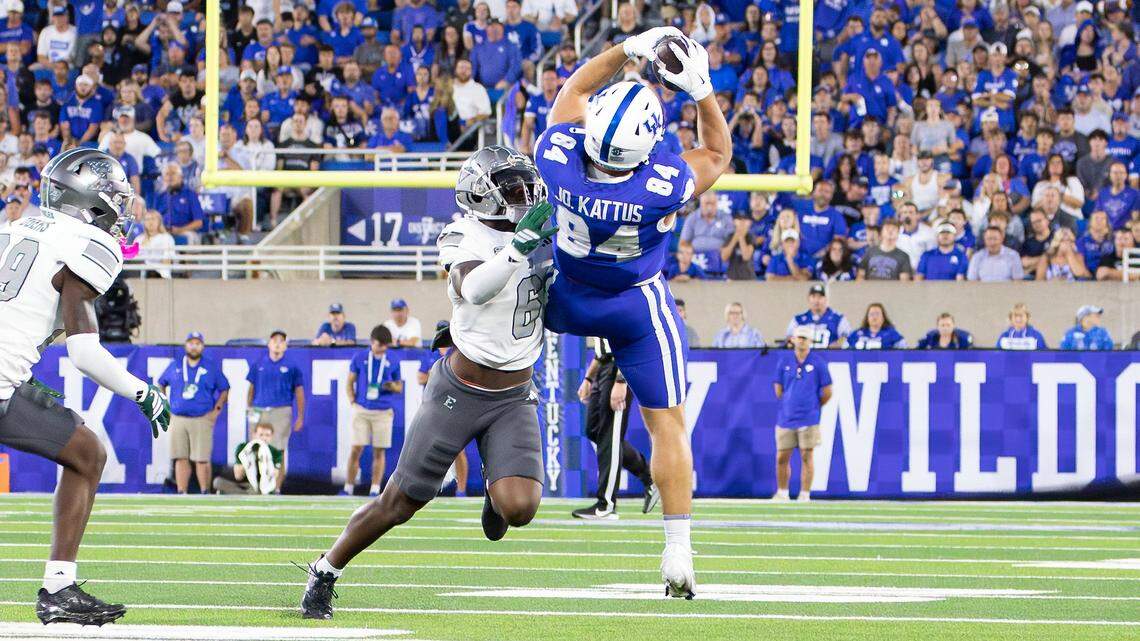 Wildcats tight end Josh Kattus (84) has already tied his career high for catches in a season with eight in three games.