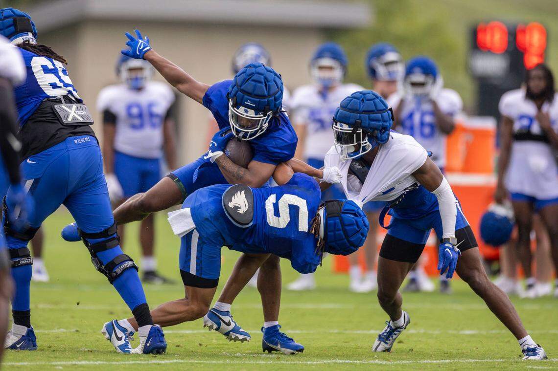 Running Back Demie Sumo-Karngbaye totaled 139 rushing yards, 69 receiving yards and two touchdowns in his first season at Kentucky after transferring from N.C. State.