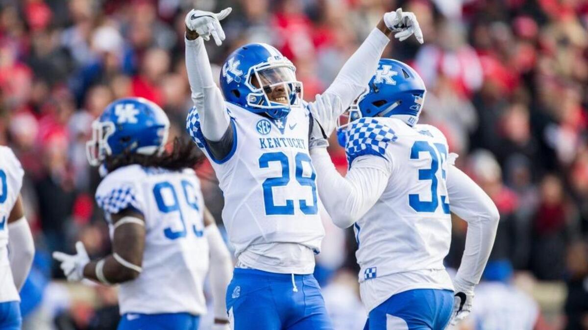 Kentucky cornerback Derrick Baity celebrated during the Wildcats’ win at Louisville on Saturday.