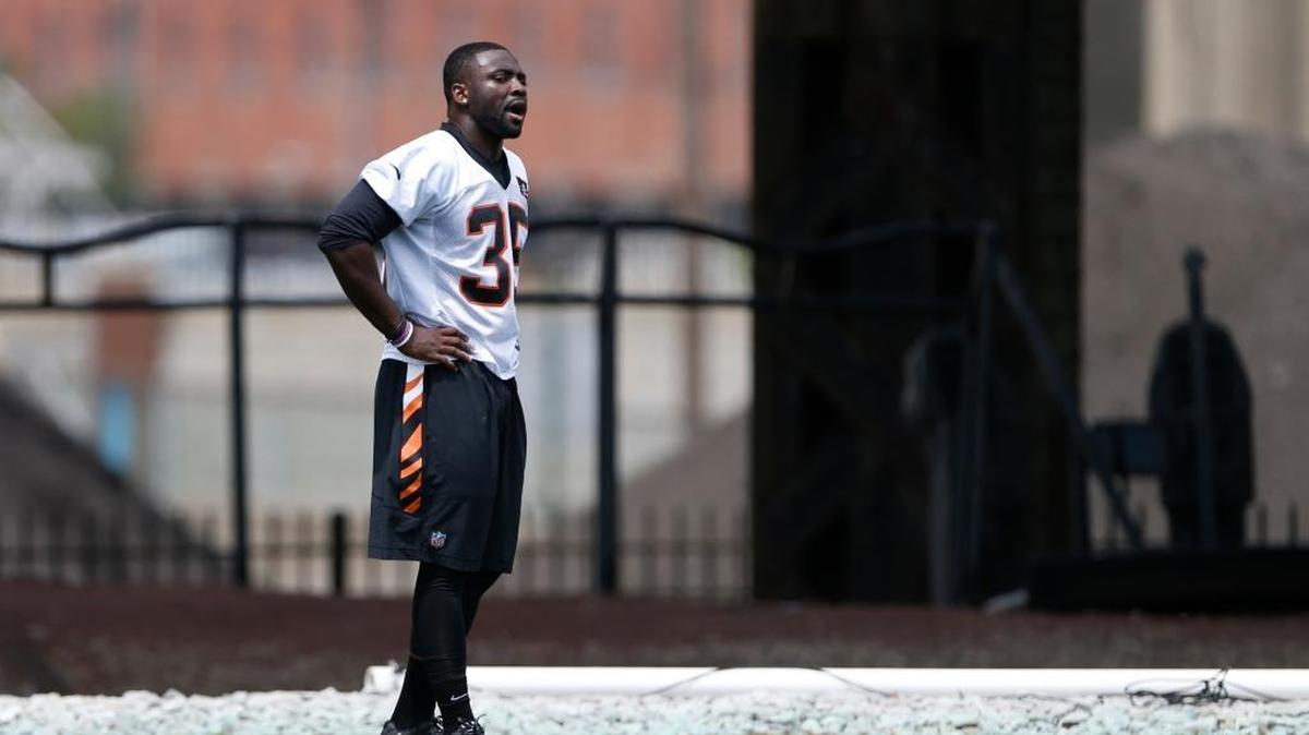 Cincinnati Bengals rookie running back Dy’Shawn Mobley caught his breath after running the sidelines during an offseason training activity at Paul Brown Stadium in Cincinnati on Tuesday.