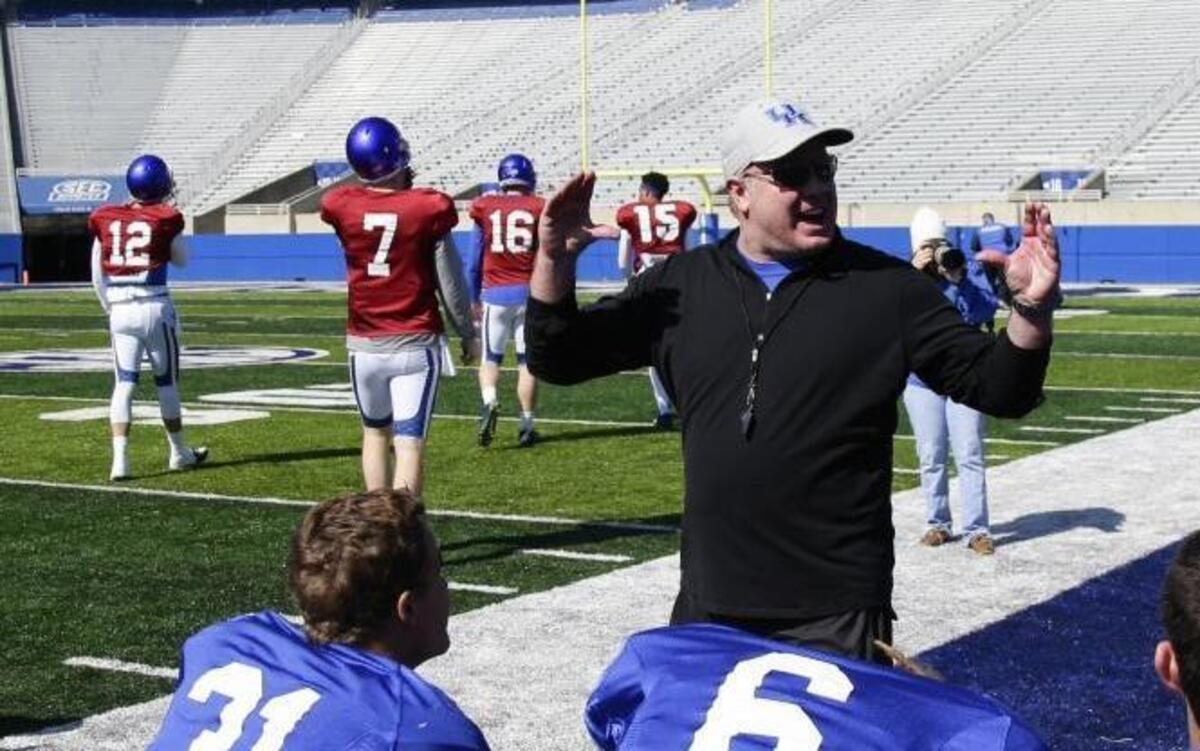Mark Stoops and the rest of the UK coaching staff will hold several camps on campus over the next few weeks. The camps will attract some of the Wildcats’ top recruiting targets.