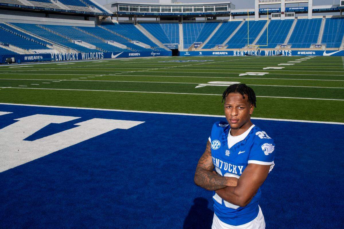 After impressing at nickel back last season, Andru Phillips is expected to start at cornerback for Kentucky in 2023.