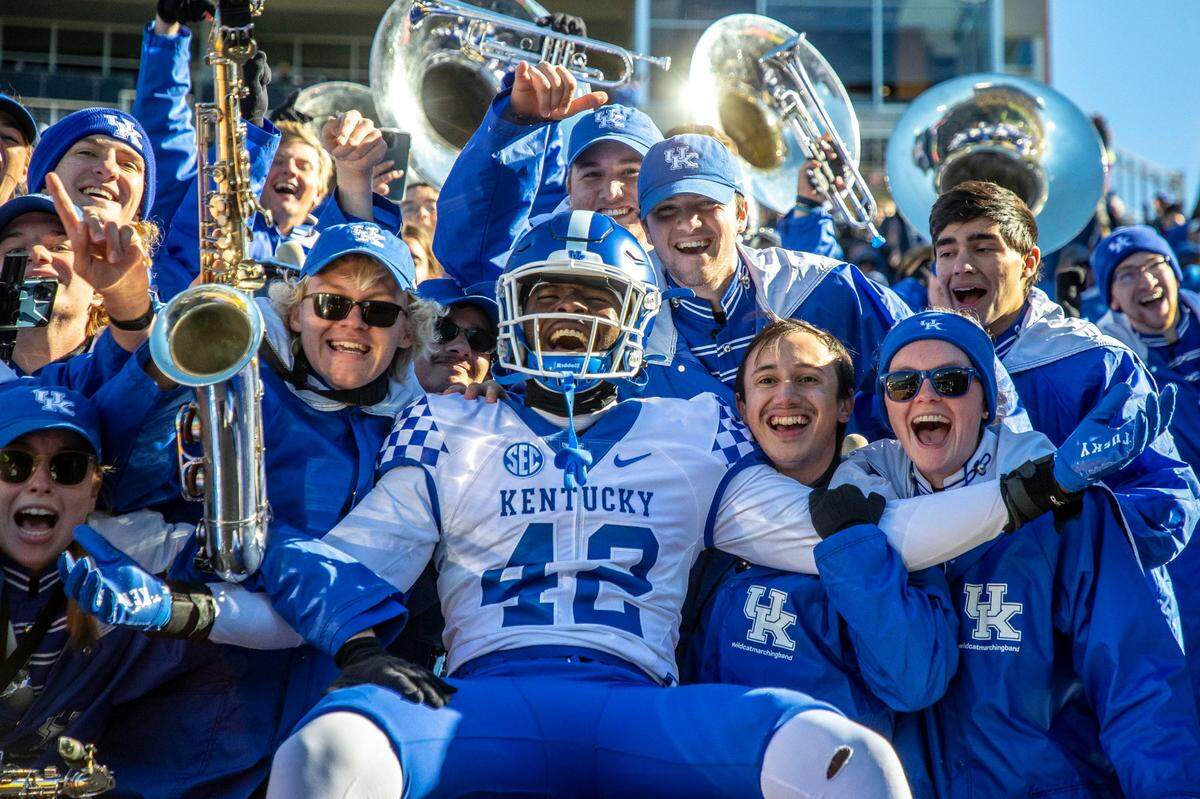 Kentucky linebacker Tyreese Fearbry (42) was rated as a consensus four-star prospect in the high school class of 2022.