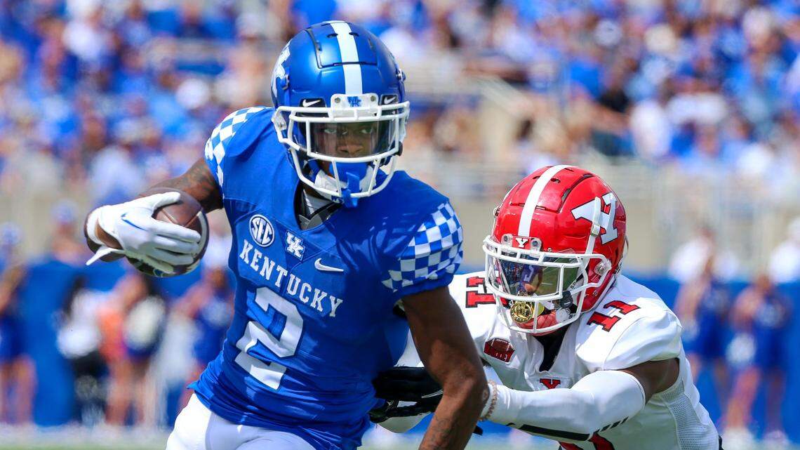 Kentucky wide receiver Barion Brown (2) runs with the ball against Youngstown State at Kroger Field on Saturday.