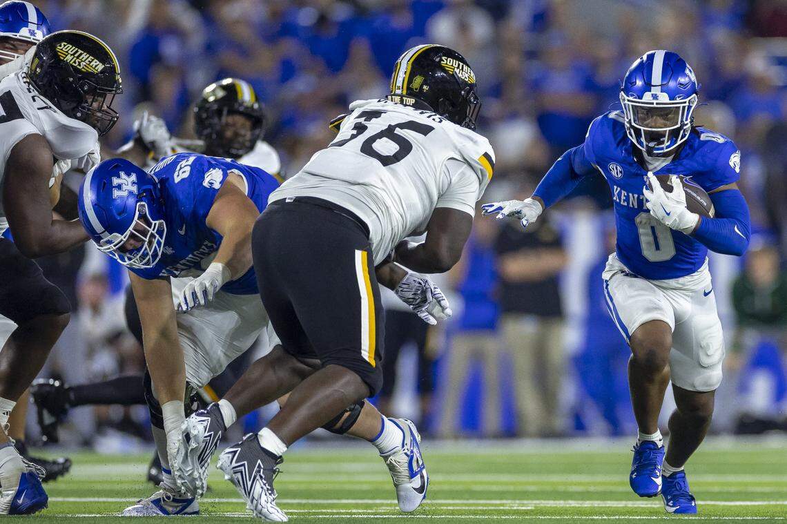 Running back Demie Sumo-Karngbaye averaged 7.4 yards per carry in Kentucky’s season-opening win over Southern Miss.