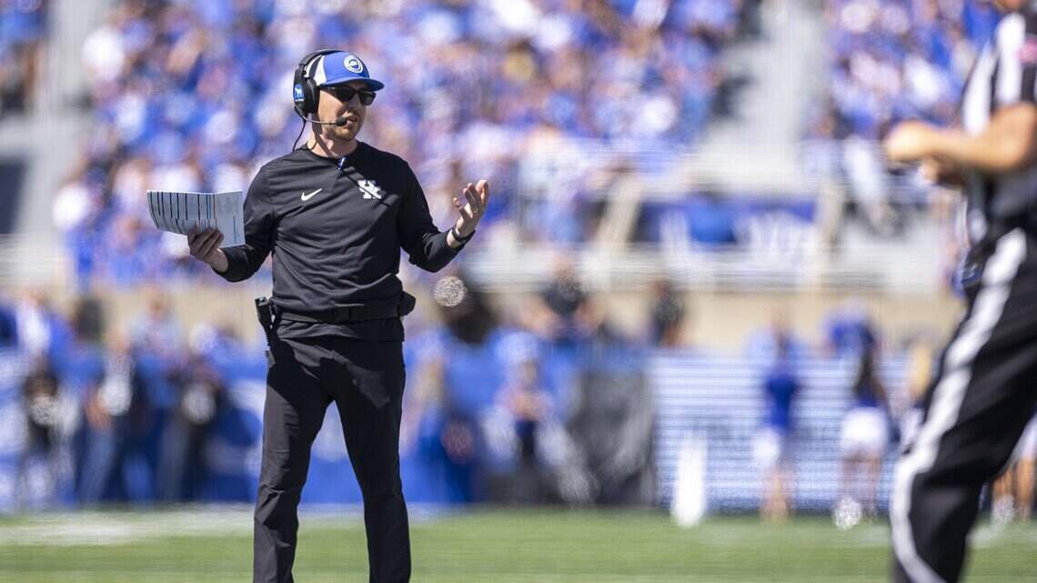 Kentucky faces Vanderbilt at Kroger Field Saturday. Info on parking, fan theme