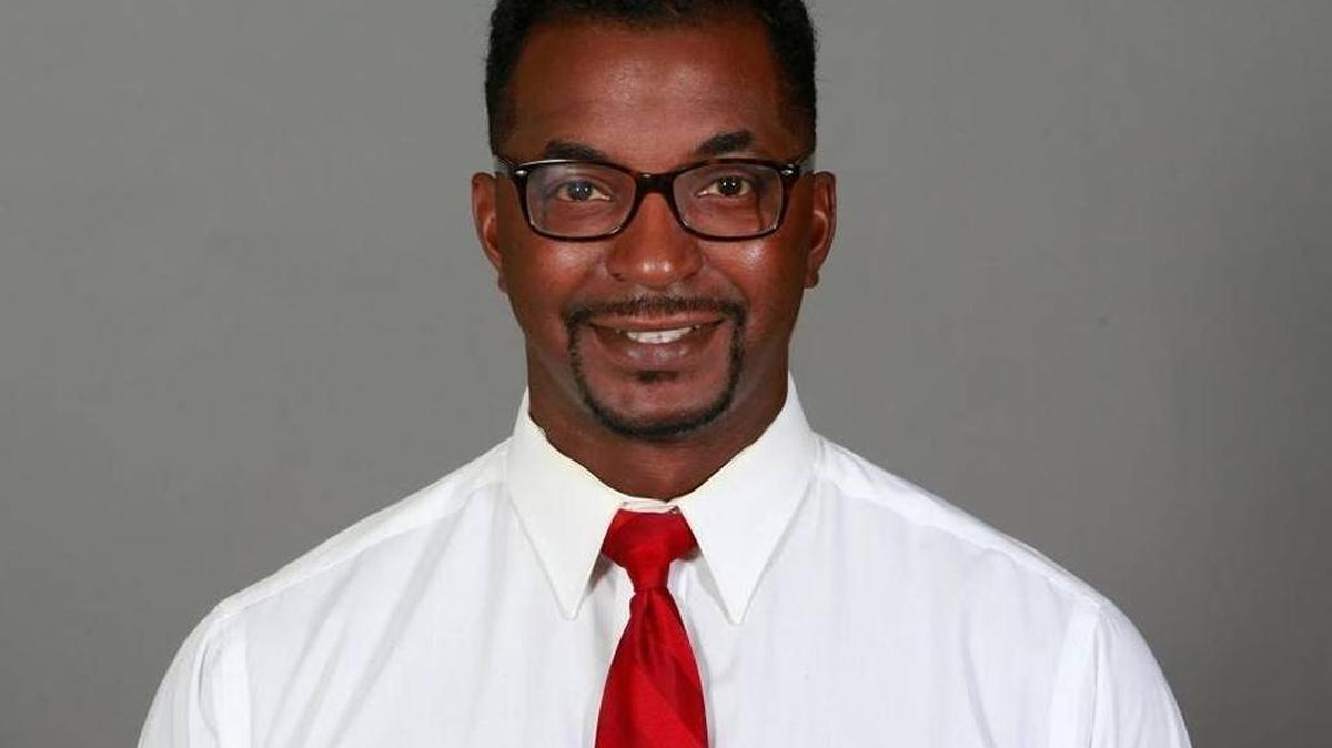New UK defensive backs coach Steve Clinkscale met with local reporters for the first time Thursday morning. He called defensive plays for the University of Cincinnati last season.