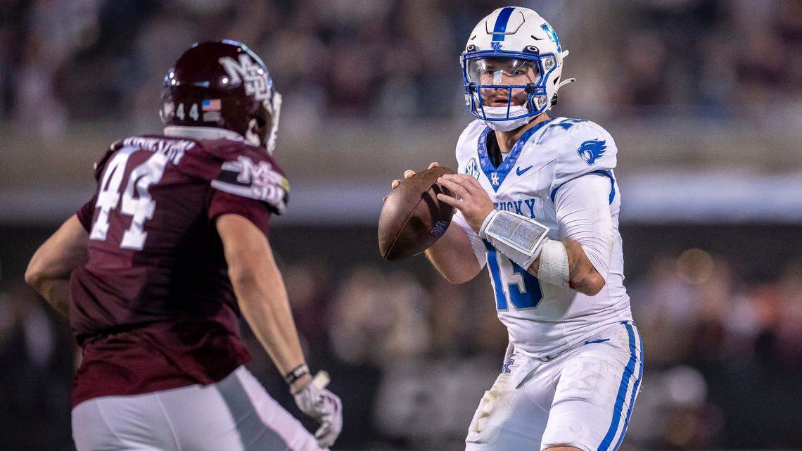 Mark Stoops: Devin Leary’s vision problem resolved ahead of Alabama game