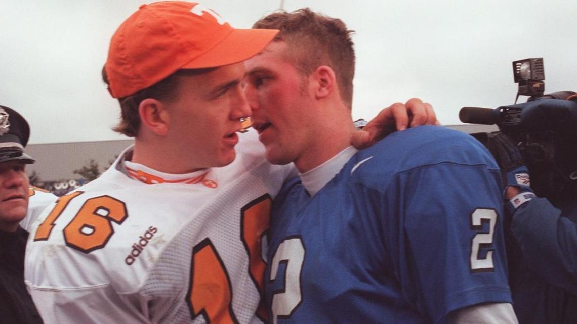 Tennessee quarterback Peyton Manning greeted Kentucky’s Tim Couch after the Volunteers’ 59-31 victory on Nov. 22, 1997, at Commonwealth Stadium.