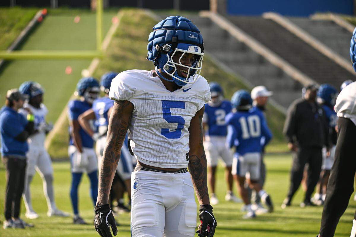 Former Michigan transfer DJ Waller started four games for Kentucky in 2024 while filling in for future first-round NFL draft pick Maxwell Hairston.