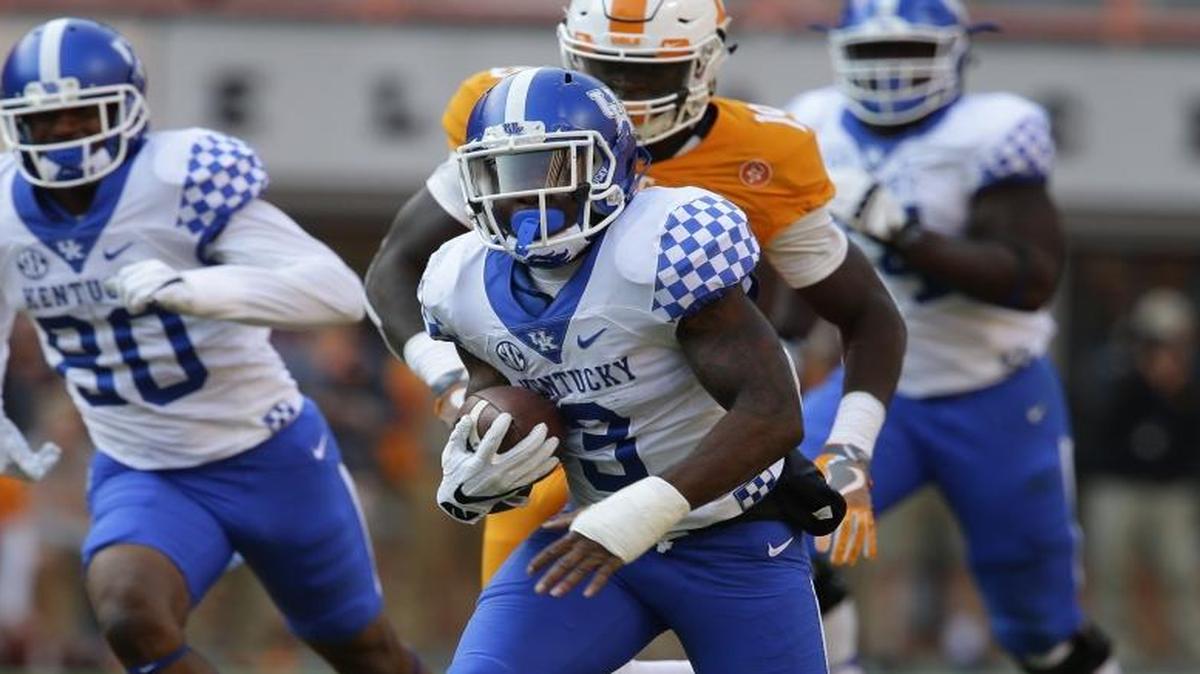 Kentucky running back Jojo Kemp (3) ran 71 yards for a fourth-quarter touchdown against Tennessee on Nov. 12 in Knoxville.