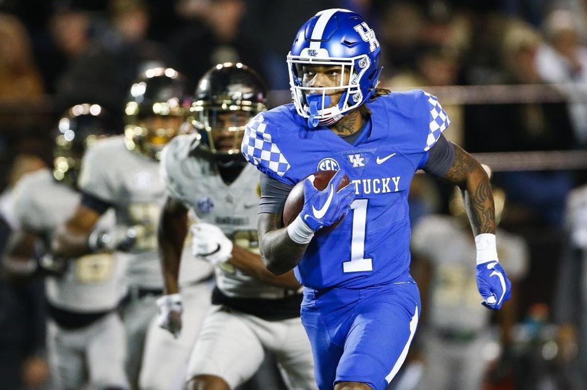Kentucky wide receiver Lynn Bowden made 17 catches for 210 yards as a true freshman last year