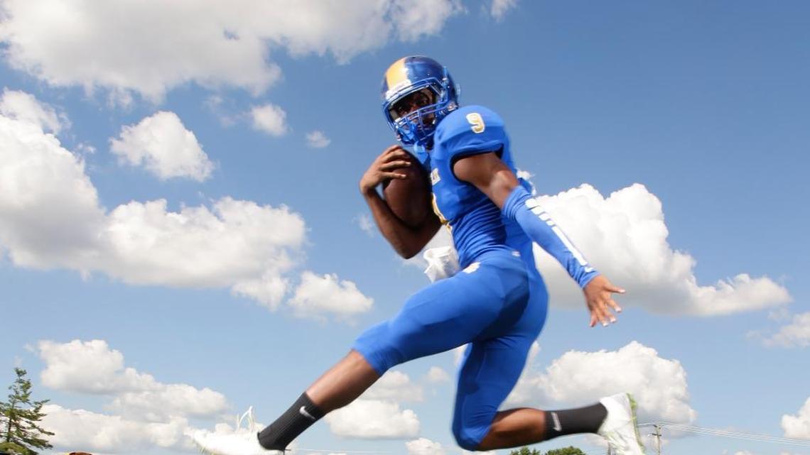 Henry Clay's Davonte Robinson on Wednesday August 11, 2015 in Lexington, Ky.