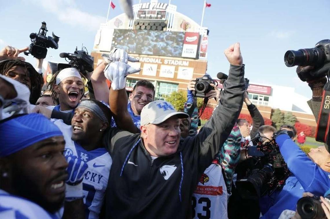 Anything can happen in a rivalry game, Mark Stoops will remind his Kentucky team this week as it heads to Louisville. The Cats know about that firsthand after upsetting the Cardinals 41-38 in 2016.