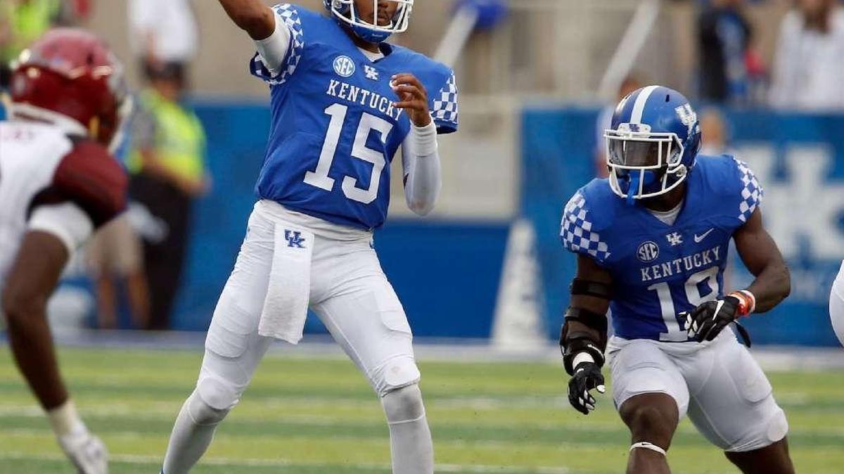 Kentucky backup quarterback Stephen Johnson II relieved an injured Drew Barker and threw for 310 yards and three touchdowns in UK’s 62-42 win over New Mexico State.