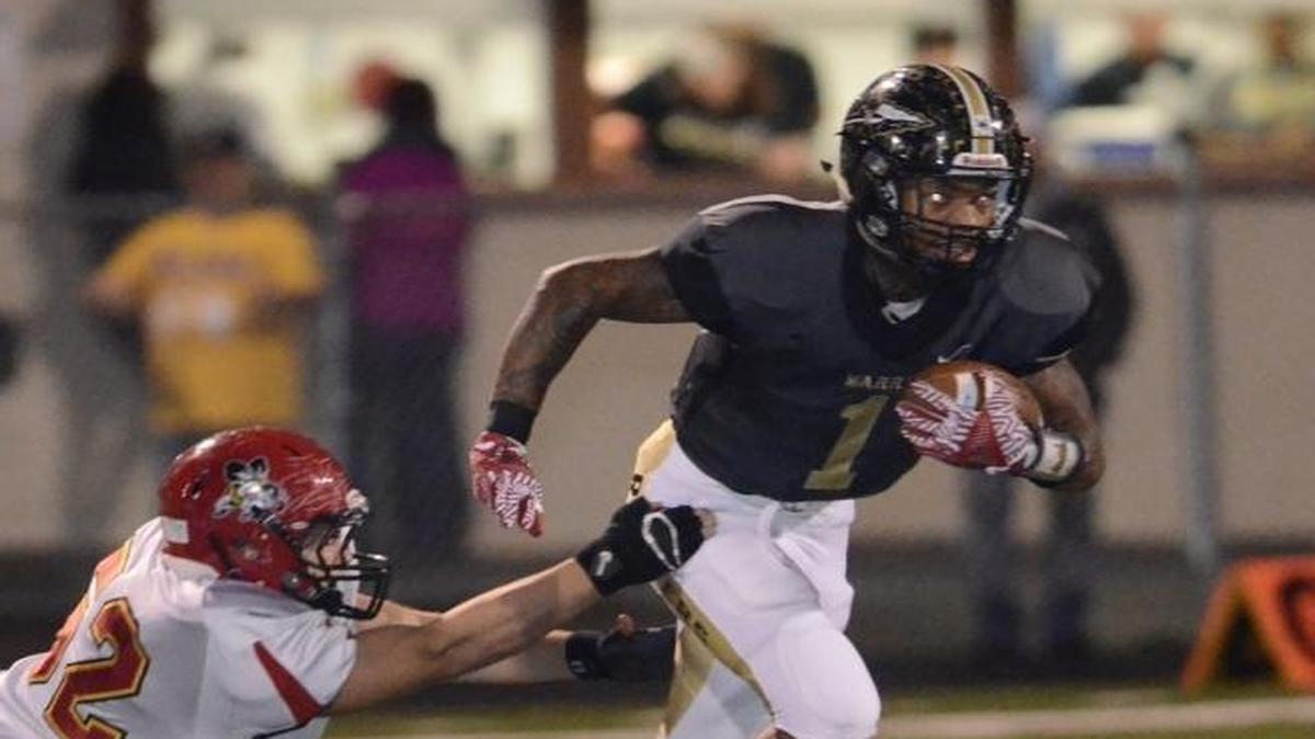 Scout.com ranks Lynn Bowden as the No. 60 overall prospect in the class of 2017.