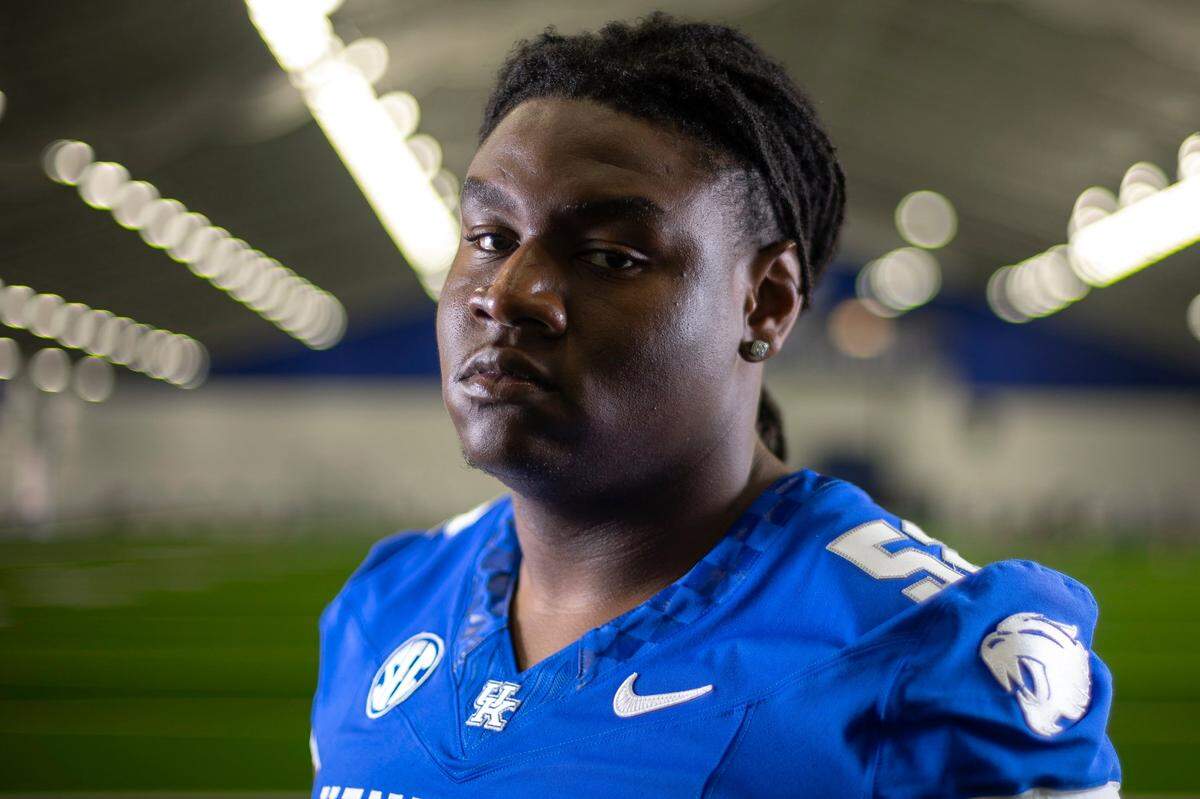 Florida transfer Jalen Farmer is expected to start at one of the offensive guard positions for UK after initially spurning the Wildcats as a high school recruit two years ago.