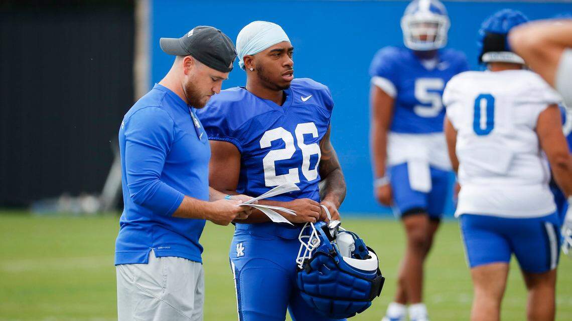 Kentucky loses new running back to torn ACL. Chris Rodriguez still out. What happens now?