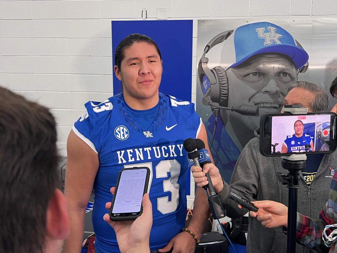 New Mexico State transfer Shiyazh Pete is expected to start at left tackle for Kentucky in 2025.