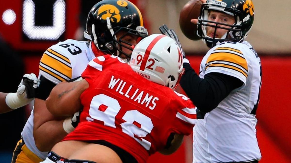 Nebraska defensive tackle Kevin Williams pressured Iowa quarterback C.J. Beathard in a game last fall. Williams played three seasons for the Cornhuskers but plans to transfer for his final year of college football.