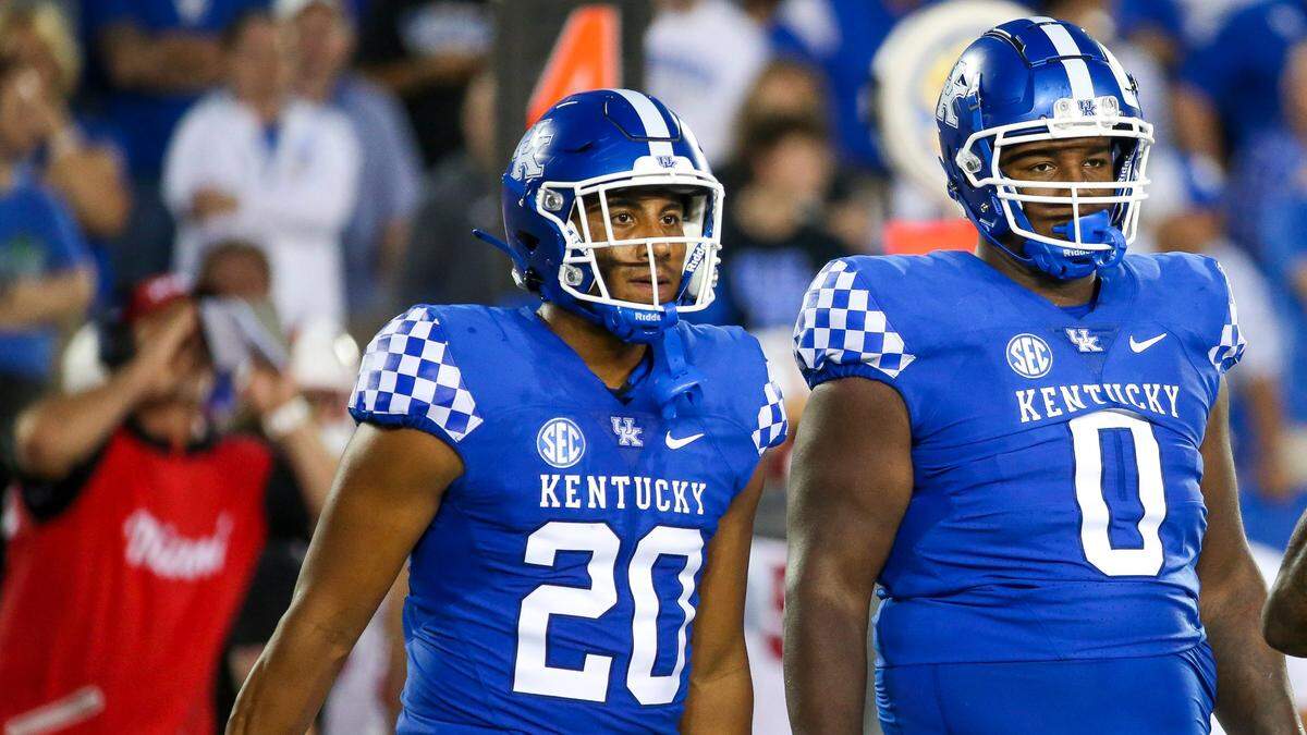 Freshman outside linebacker Keaten Wade (20) has totaled eight tackles, one-half sack and one pass breakup through three games for Kentucky.
