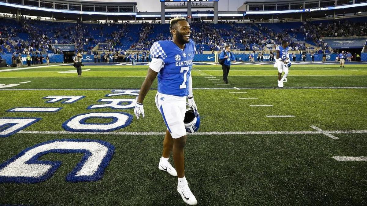 Kentucky safety Mike Edwards (7) leaves the field after a game against the Eastern Michigan Eagles at Kroger Field in Lexington, Ky., Saturday, Sept. 30, 2017. Kentucky beat Eastern Michigan 24-20.