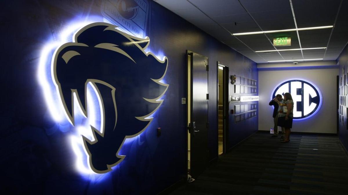 The new UK football practice facility has been instrumental in recruiting, Coach Mark Stoops said.