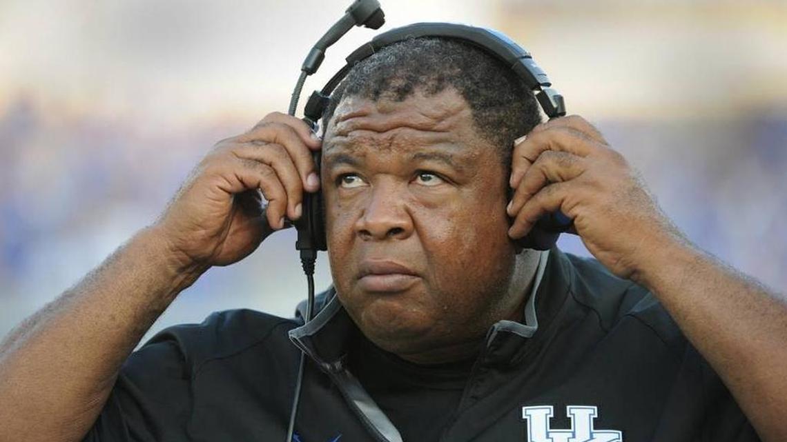 UK tight ends coach and recruiting coordinator Vince Marrow was the primary recruiter for Joshua Paschal.