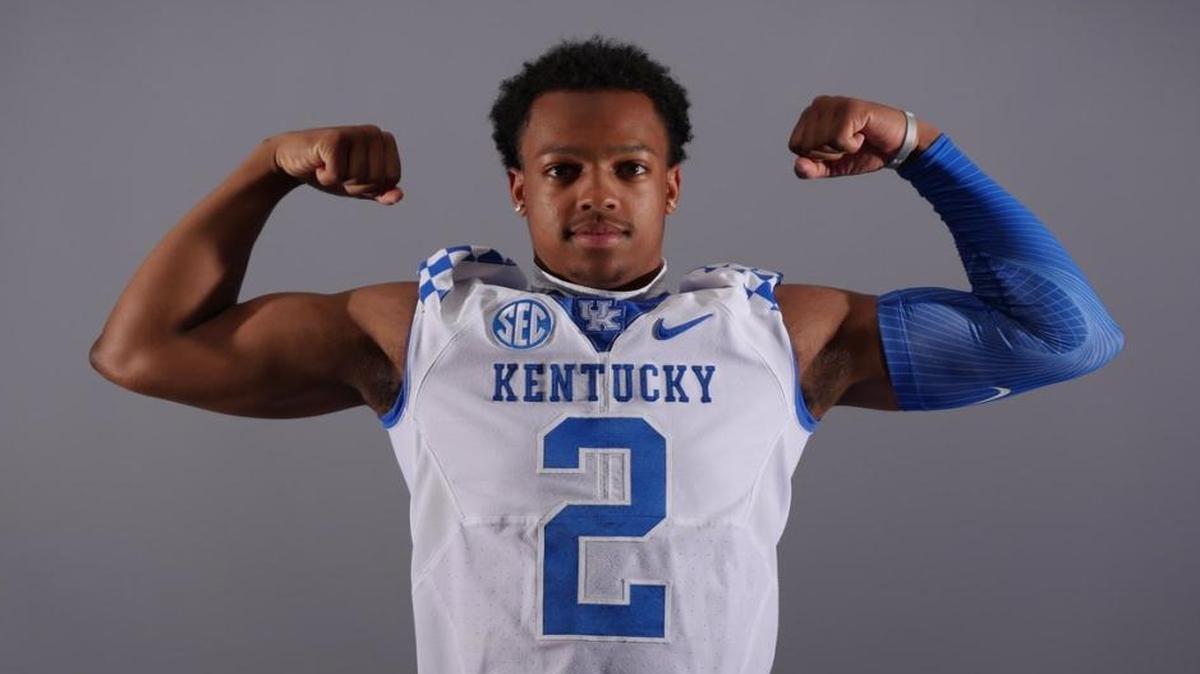 Four-star quarterback Jarren Williams tweeted a photo of himself in a UK uniform earlier this year. He is committed to play for the Wildcats starting in 2018.