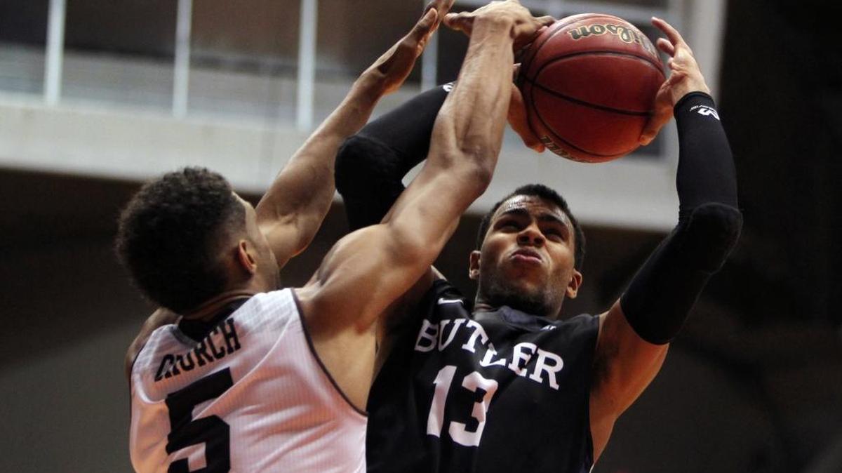 Butler forward Jackson Davis, right, goes to the basket against Missouri forward Obediah Church during the Puerto Rico Tip-Off college basketball tournament in San Juan, Thursday, Nov. 19, 2015.