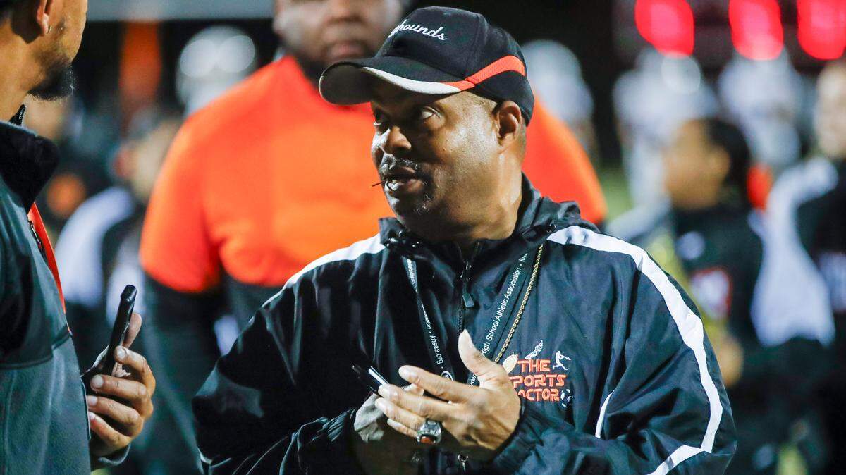 Ivan K. Rice, “The Doctor of Sports” of the Bourbon County Citizen newspaper, is considering stepping away after 40 years on the job. “Every community needs an Ivan Rice for their athletes and their teams and their community,” said Tom Leach, radio voice of the Kentucky Wildcats and a Bourbon County graduate.