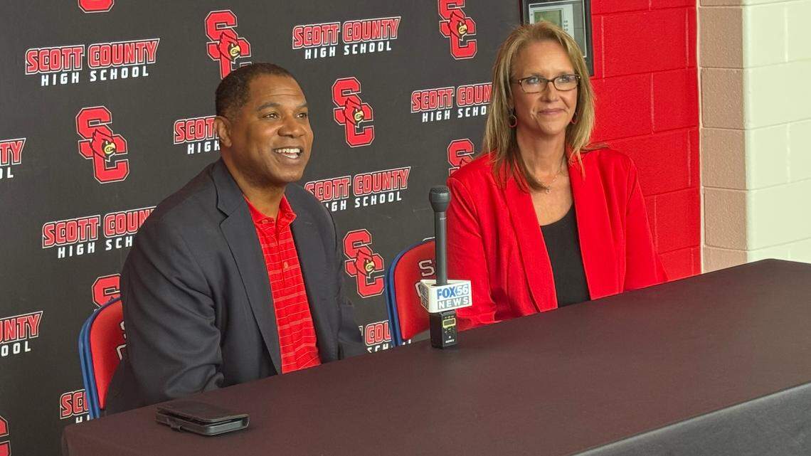 Former UK basketball player Sean Woods, left, was recently named the new Scott County High School boys basketball coach. Woods will also coach the UK alumni team La Familia in this summer’s The Basketball Tournament.