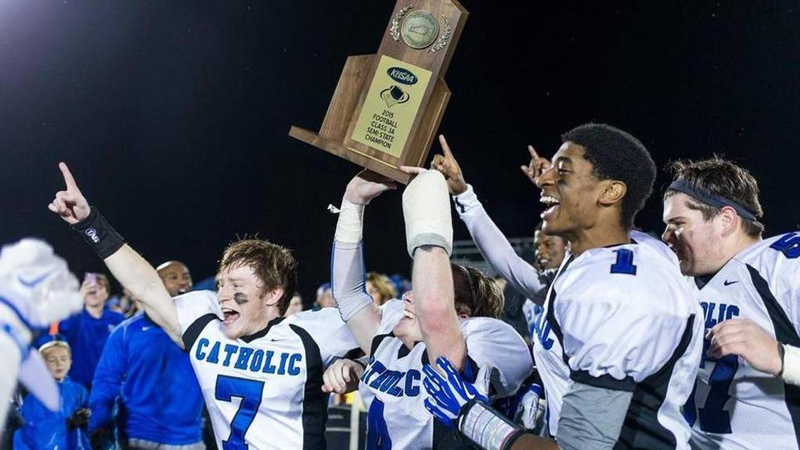 Lexington Catholic defeated Elizabethtown in the state semifinals last season.