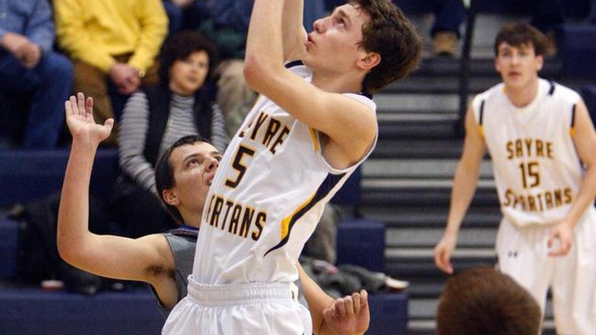 Sayre's Jake Duby shoots against Bardstown Bethlehem in the C. V. Whitney gymnasium at Sayre in Lexington, Ky., Tuesday, February 10, 2015.