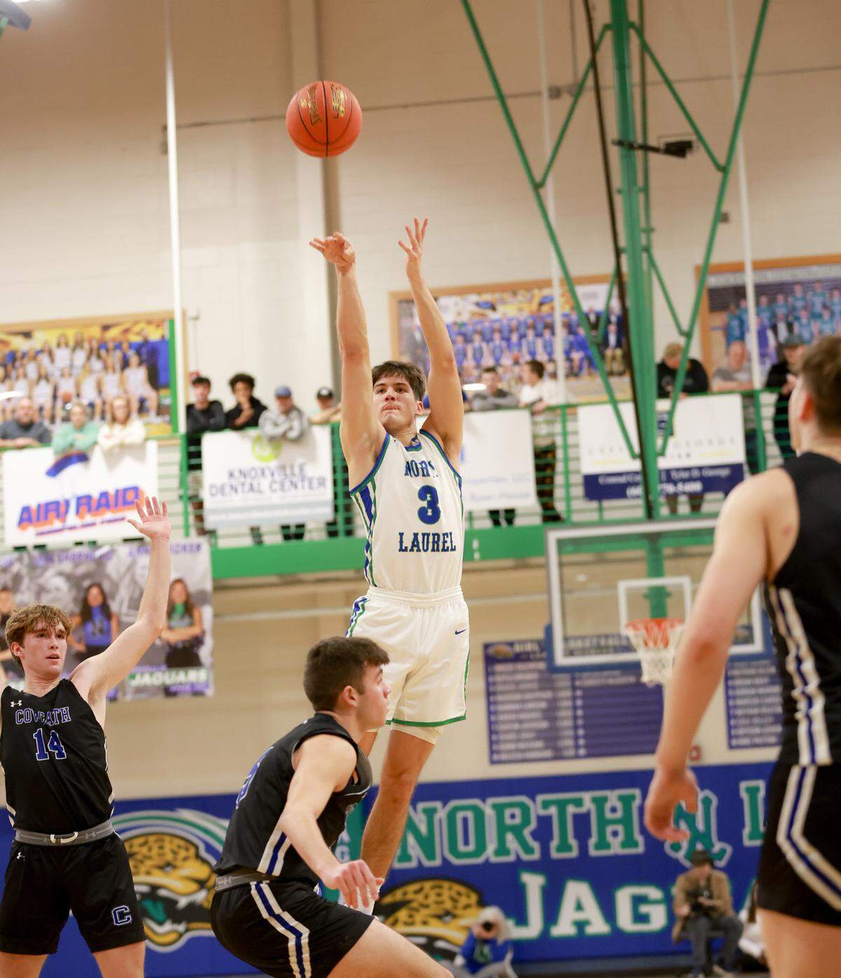 North Laurel’s Reed Sheppard (3) finished Friday night’s win with 19 points, seven rebounds and seven assists.