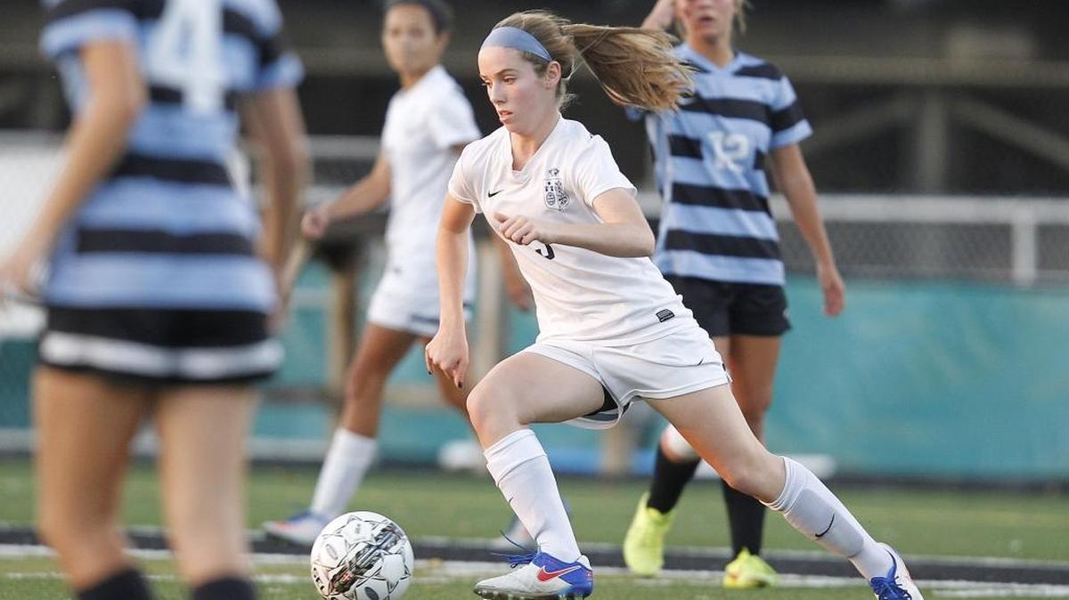 Sacred Heart's Ashley Durik dribbles against West Jessamine during the KHSAA state quarterfinals at Jon R. Akers Stadium in Lexington, Ky., Saturday, October 29, 2016.