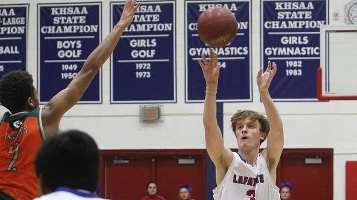Lafayette's Cameron King shoots against Frederick Douglass at Lafayette High School gymnasium in Lexington, Ky., Friday, December 15, 2017.