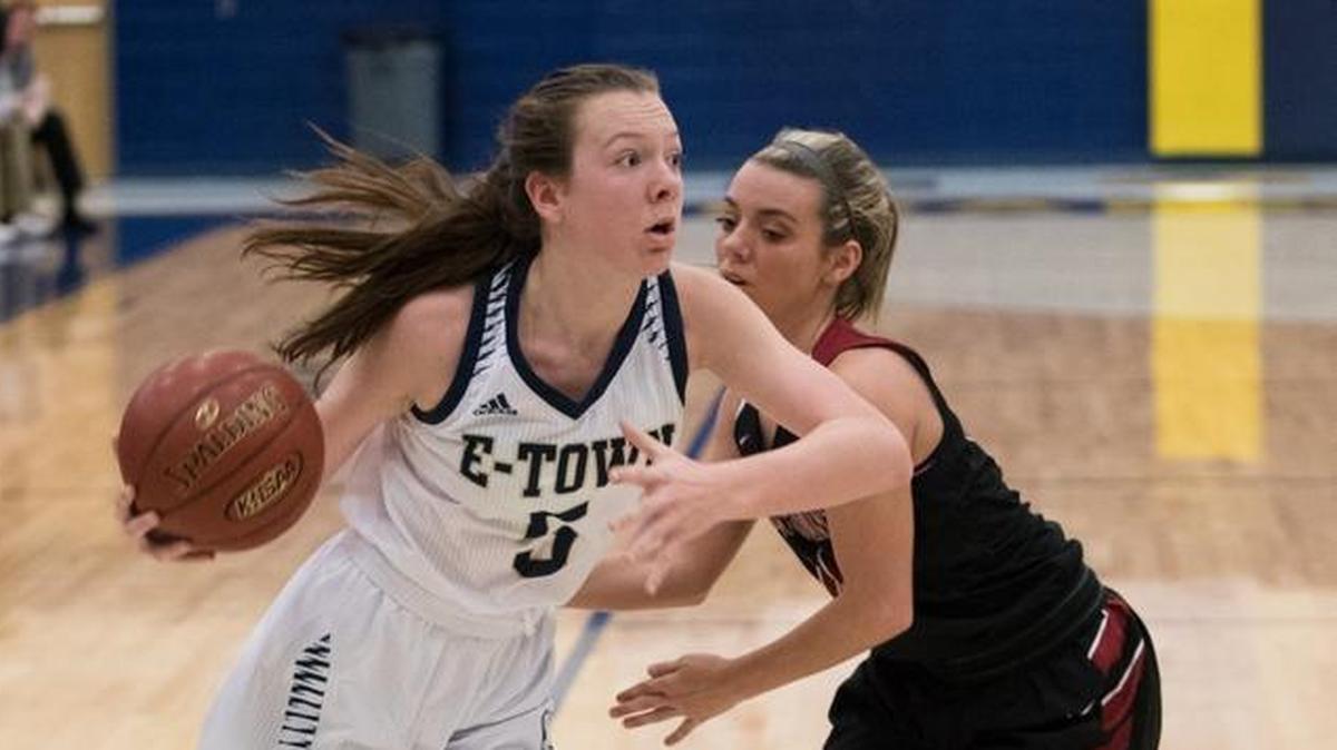Elizabethtown’s Whitney Hay (5) went to the basket as her team defeated Harlan County 65-46 at Franklin County High School in January.