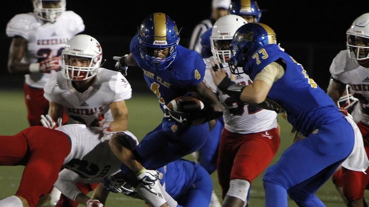 Henry Clay's Tyree Clarke runs against Lafayette at Henry Clay High School in Lexington, Ky., Friday, September 22, 2017.