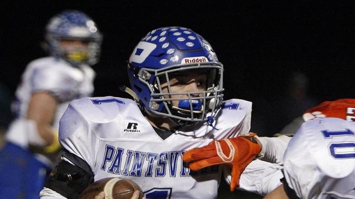 Paintsville's Kent Phelps runs against Paris at Blanton Collier Stadium in Paris, Ky., Friday, November 19, 2015.