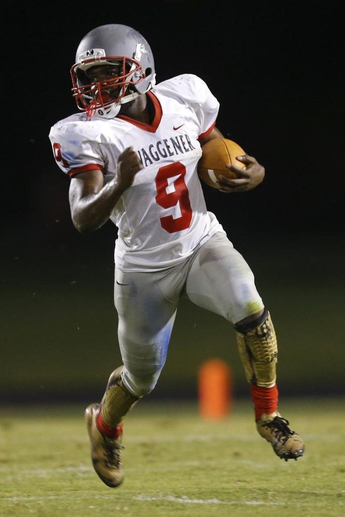Waggener quarterback Jairus Brents runs down field against Lexington Christian at Lexington Christian Academy in Lexington, KY., on Saturday, August 19, 2017.