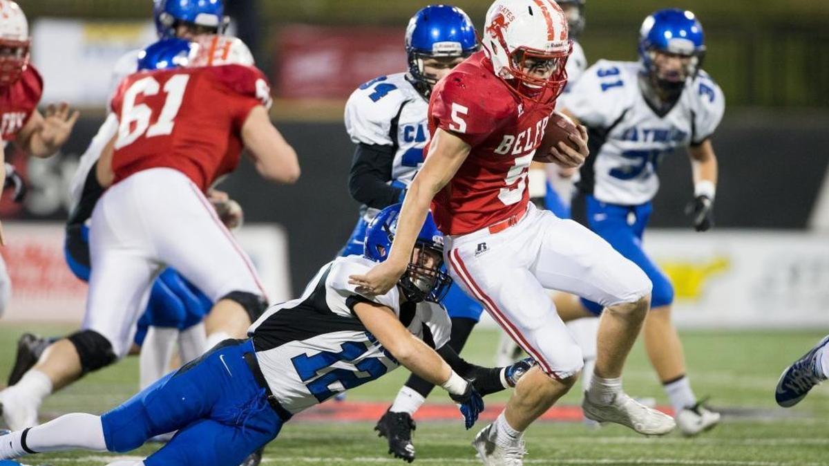 Belfry running back Derek Wellman ran for 74 yards in the first half. The Lexington Catholic Knights played the Belfry Pirates in the KHSAA Commonwealth Gridiron Bowl, Class 3A Championship, Sunday, Dec. 06, 2015 at L.T. Smith Stadium in Bowling Green.