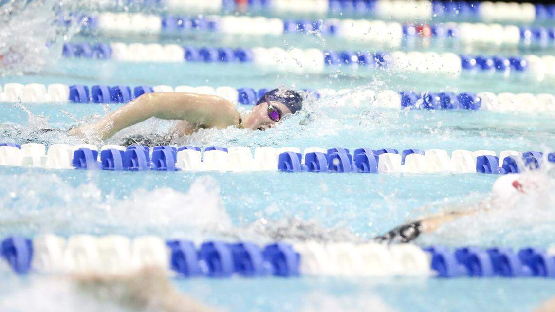 Lafayette, Dunbar girls grab wins at 2026 KHSAA state swimming championships