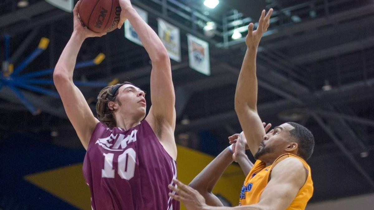 Nick Mayo, left, averaged 14.5 points per game as a freshman last season. He is Eastern Kentucky’s leading returning scorer.