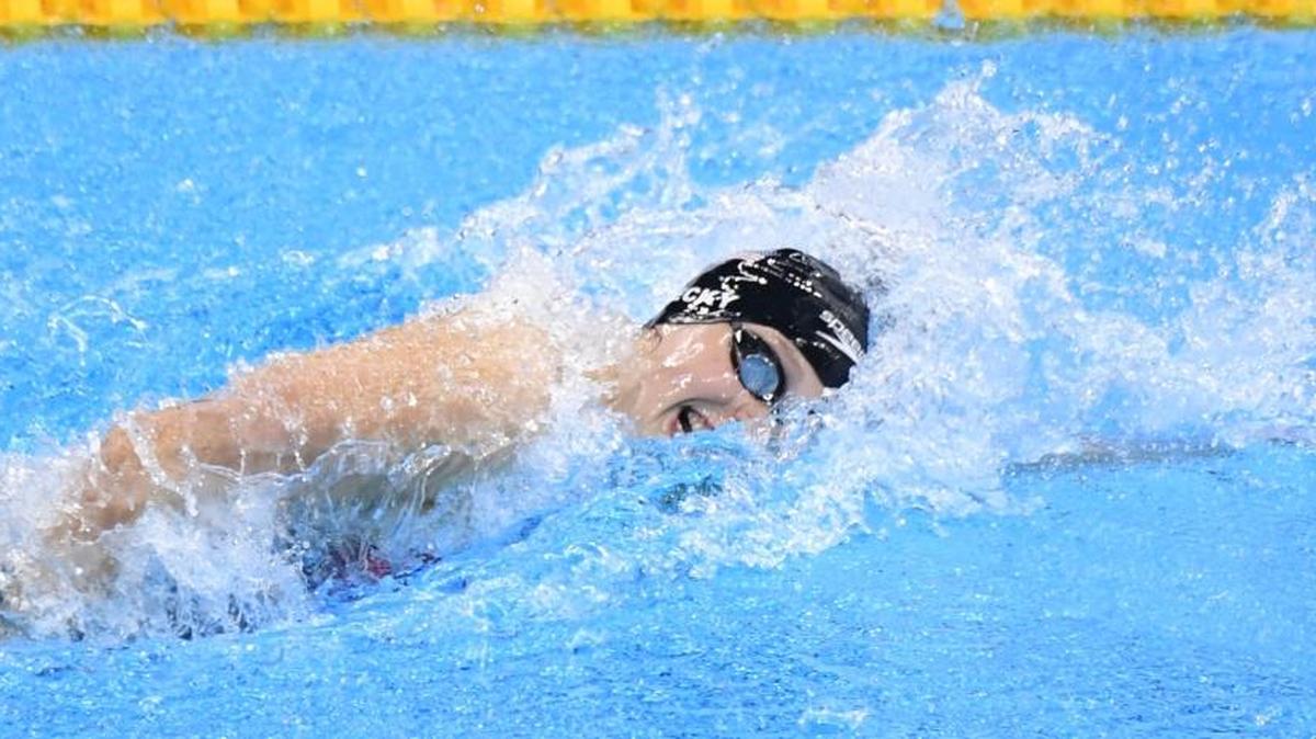 Katie Ledecky turned in another dominating performance in the 800-meter freestyle Friday night at the Olympics in Rio de Janeiro, finishing over 11 seconds ahead of the silver medalist.