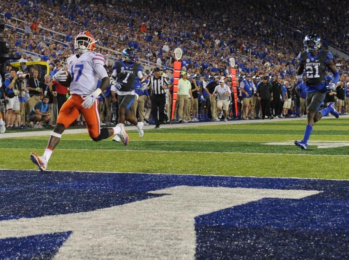 In 2017 as a true freshman, Florida wide receiver Kadarius Toney scored on a 36-yard run out of the Wildcat formation during the second quarter of the Gators’ 28-27 win over Kentucky at Kroger Field.